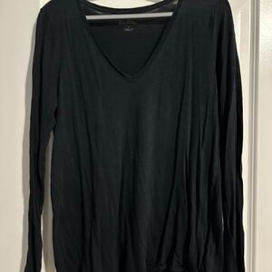 Lilly Pulitzer Long Sleeve V-neck Tee